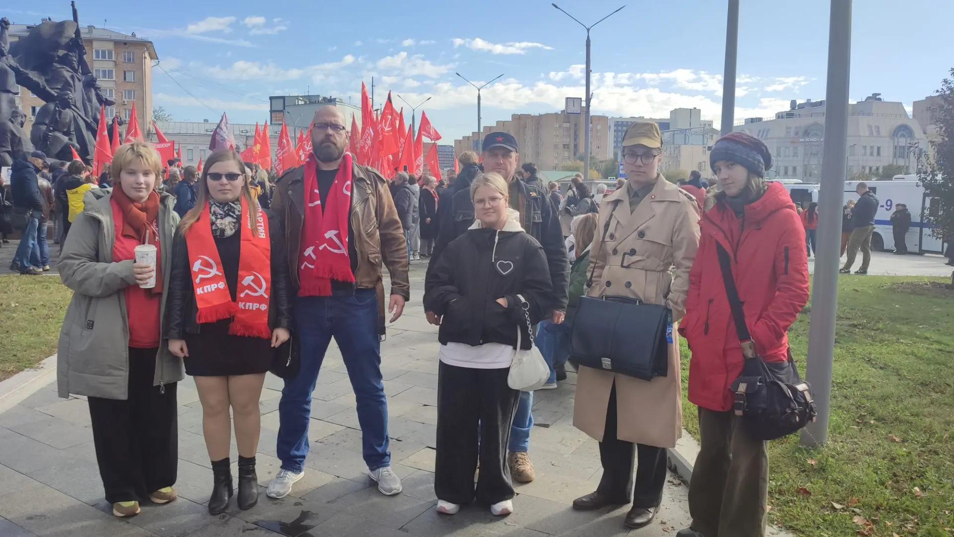 Делегация из Фрязино приняла участие в памятном мероприятии, посвященном событиям 1993 года